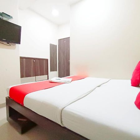 Hotel Amfahh - Andheri West Railway Station 뭄바이 외부 사진