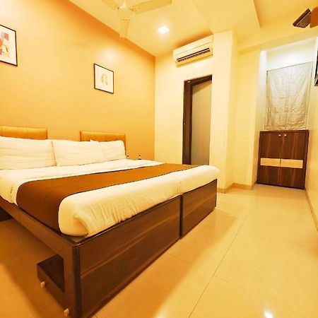 Hotel Amfahh - Andheri West Railway Station 뭄바이 외부 사진