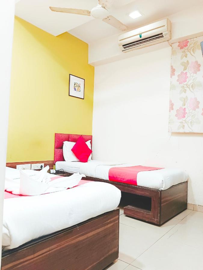 Hotel Amfahh - Andheri West Railway Station 뭄바이 외부 사진