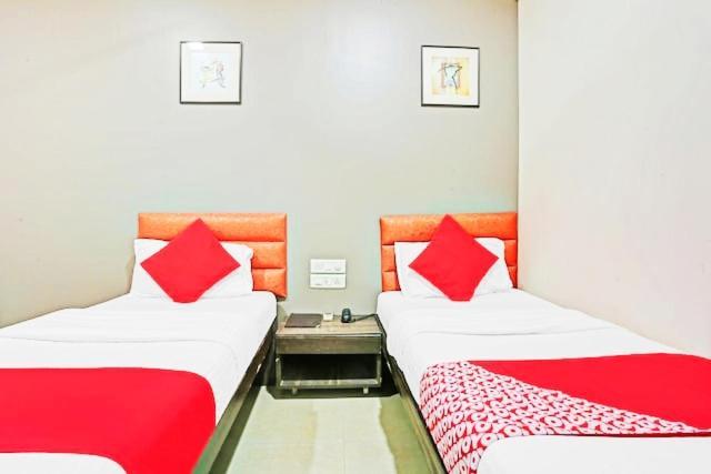 Hotel Amfahh - Andheri West Railway Station 뭄바이 외부 사진