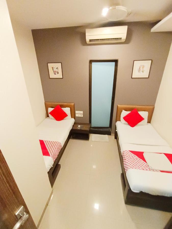 Hotel Amfahh - Andheri West Railway Station 뭄바이 외부 사진