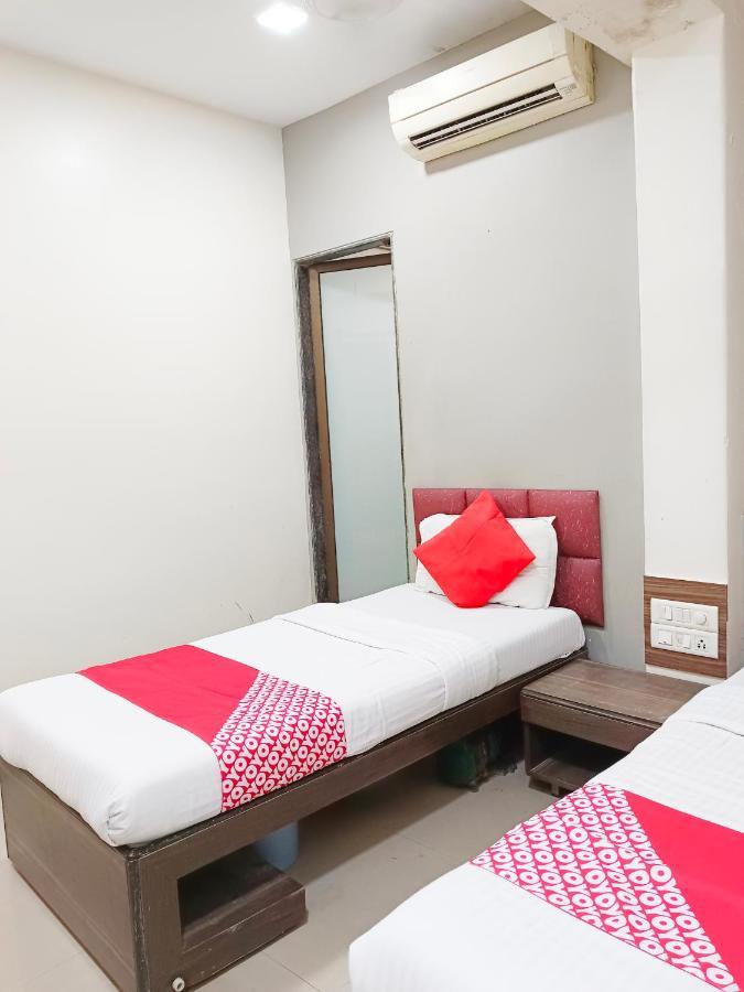 Hotel Amfahh - Andheri West Railway Station 뭄바이 외부 사진