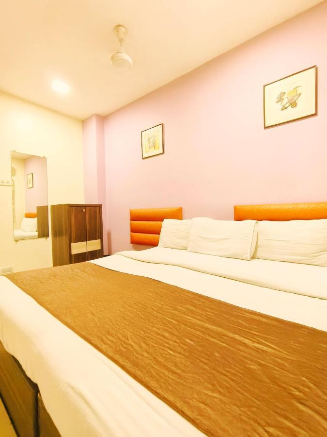 Hotel Amfahh - Andheri West Railway Station 뭄바이 외부 사진